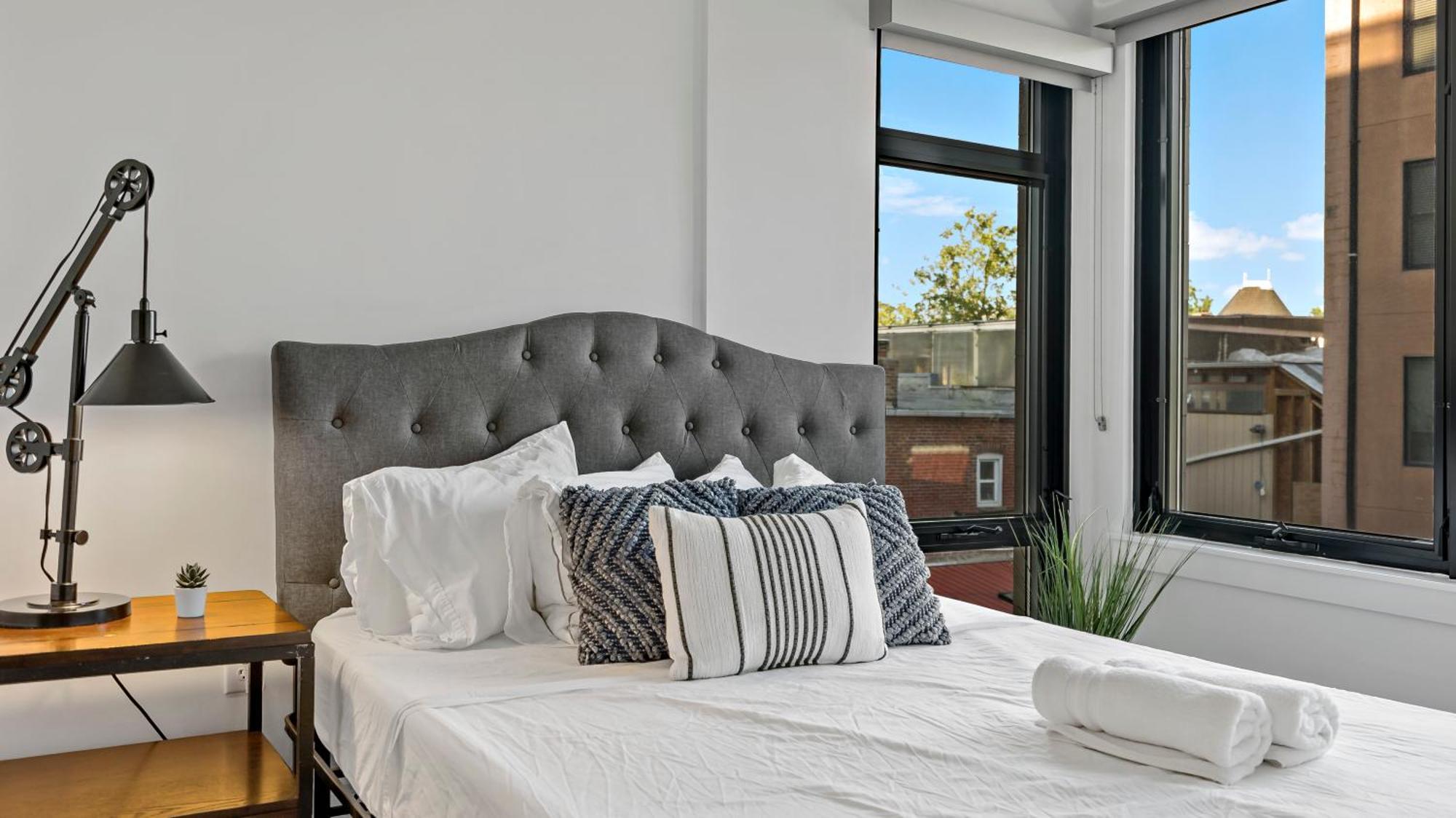 Pure Voyage Shaw Aparthotel Washington Luaran gambar